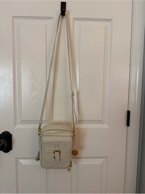 Minooy- Naya Small Crossbody Leather Bag